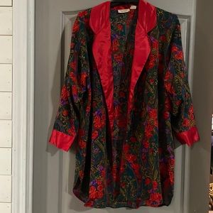 Vintage Victoria’s Secret Floral Robe Size Medium